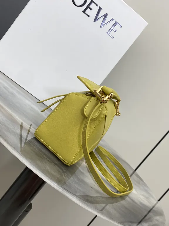 Loewe Bag 